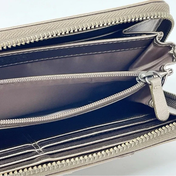 Coach Madison Accordion Zip Clutch Wallet Metallic Leather Card Organizer Large - Picture 11 of 14